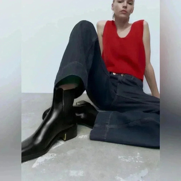 Zara brand women’s METAL TRIM BLOCK HEEL ANKLE BOOTS size 36 BLACK AND GOLD - Picture 7 of 12